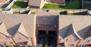 How Better Roofing Materials Support Net Zero Housebuilding